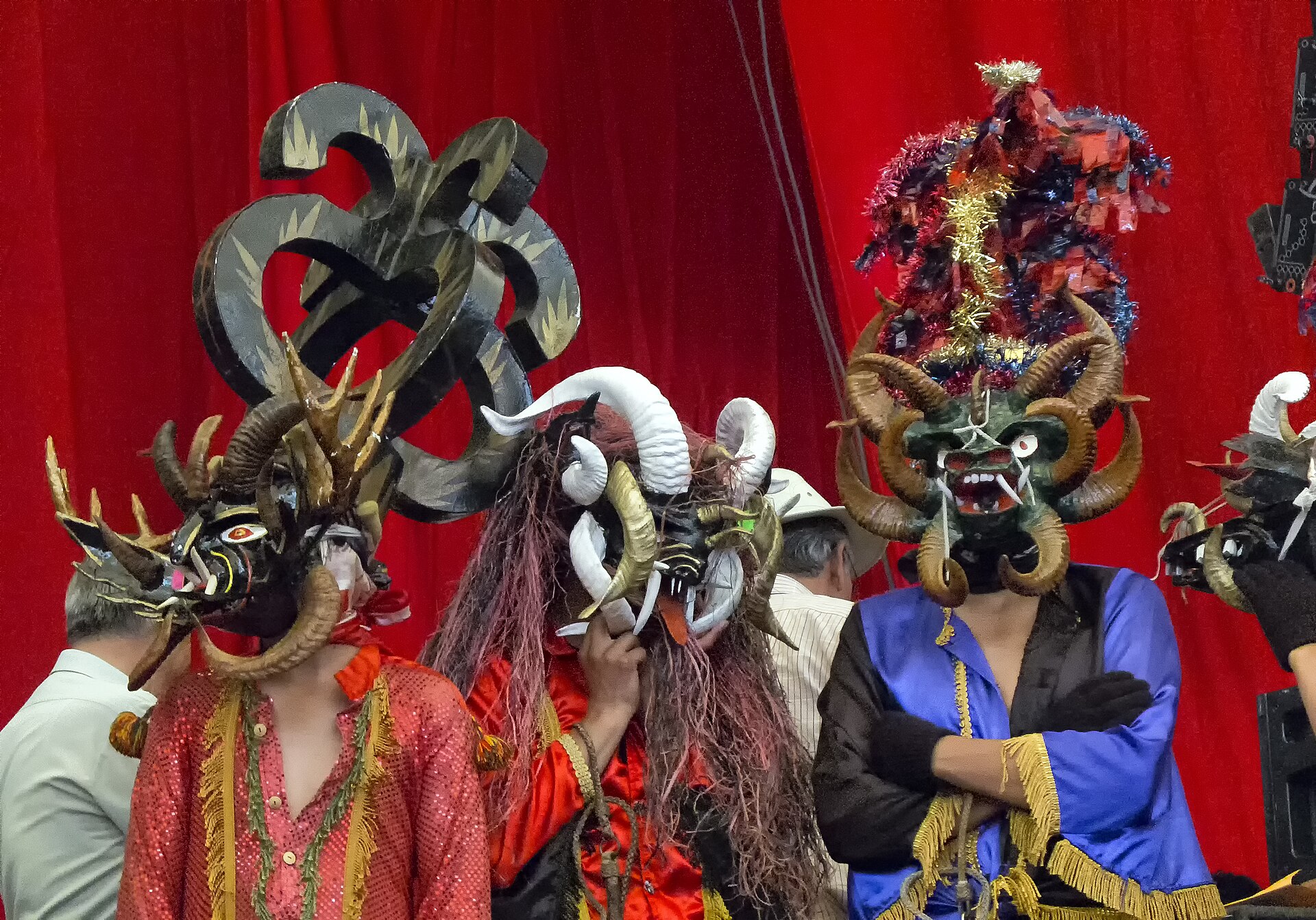 Café Diablada en Píllaro (Matriz), Píllaro (1)